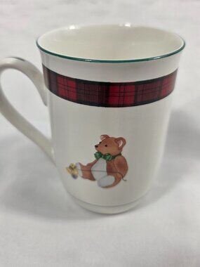 Sasaki Tartan Red Plaid Toy Accent Mug Bear Red & White Charles Roberts